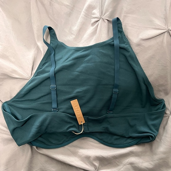 BNWT SKIMS Teal Soft Lounge Underwire High Neck bra. Sold out online - size 4X! - Picture 2 of 3